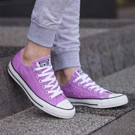 Stylish Pair Of Converse Sneakers For Girls For A Flirty Summer Attire