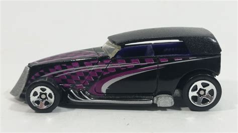 2000 Hot Wheels Virtual Collection Phaeton Black Purple Die Cast Toy