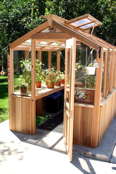 There are many creative homes that have been built from. House of Smichi: Cool Pins: Top 5 List of Greenhouse Ideas ...