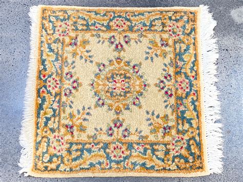Lot Persian Hand Woven Wool Accent Rug
