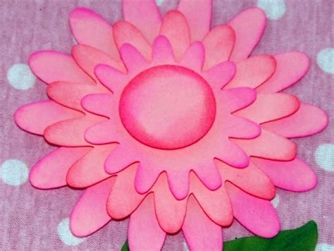 In this post, i've covered the supplies needed for creating awesome 3d layered art with paid or free layered art svg files along with eight of my personal tips. Crabby Cakes Blog: Free SVG File - Layered Flower