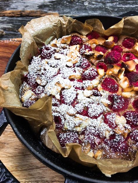 Für gesunde und zuckerarme kuchen gibt es eine ganze reihe von rezepten, die auch für diabetiker geeignet sind und sich leicht zu hause backen lassen. Schokoladenkuchen mit Himbeeren und Macadamia. Dieser ...