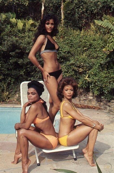 Eartha Kitt Jayne Kennedy And Freda Payne In Bikinis For A Photo Session In Vintage Everyday