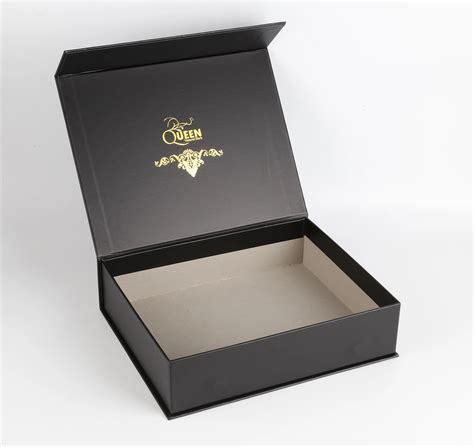 China Custom Luxury Book Shaped Rigid Paper Packaging Magnetic T