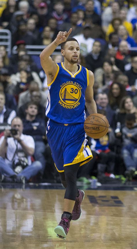 Point guard with the golden stephen curry. Stephen Curry, l'uomo che ha cambiato la pallacanestro ...