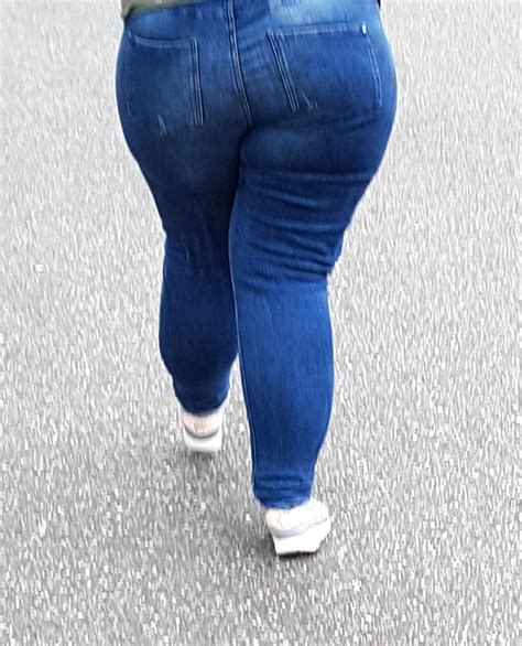 Bbw Milf With Thick Legs And Butt In Tight Jeans Photo X Vid Com