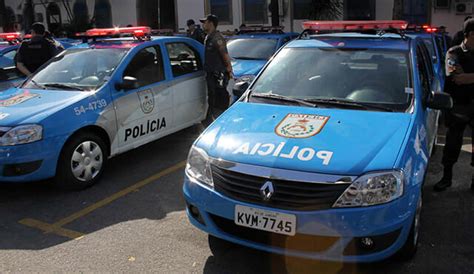 Carros De Polícia Do Brasil 40 Imagens Mostram Como Está Equipada A