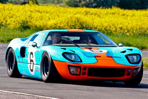 The origins of the ford gt40 and the victory at le mans in 1966. Ford GT40 Blast