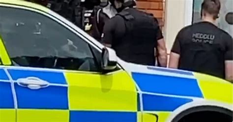 Armed Police Smash Through Front Door Of Wrong Mans House After Street