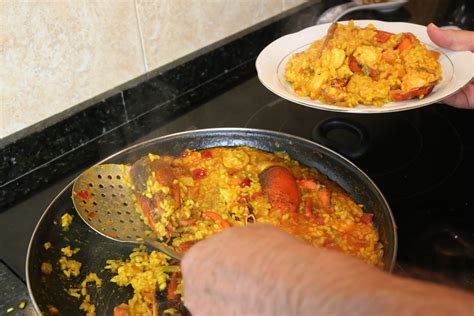 Si vais a utilizar bogavante. Cocina andaluza: Arroz con bogavante y langostinos.