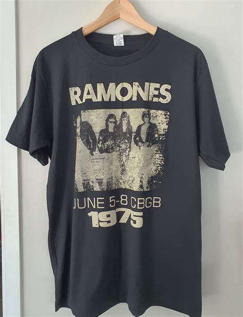 ramones-t-shirt-vintage-look-retro-t-shirt-xl-size-22-etsy