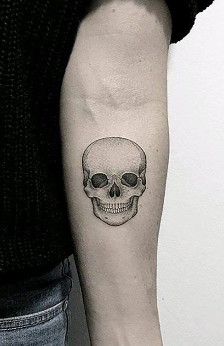 25 Simple Tattoos Ideas For Men Skull Tattoos Simple Tattoos Skull