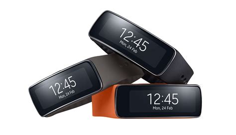 Samsung galaxy fit 2 (top) and samsung galaxy fit (bottom). Updated Samsung Gear Fit 2 leaked alongside Gear IconX ...