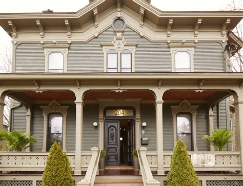 About | Top Historic Bed and Breakfast Burlington VT | Bed and