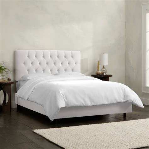 Skyline furniture kingsbury california king headboard in velvet white. Tufted Velvet White Queen Upholstered Bed | RC Willey Furniture Store