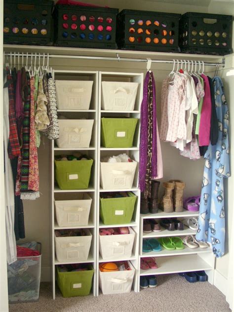 You're not alone, and you don't have to live with it the way it is! Great Ideas for Organizing Kids' Stuff - Organize and ...