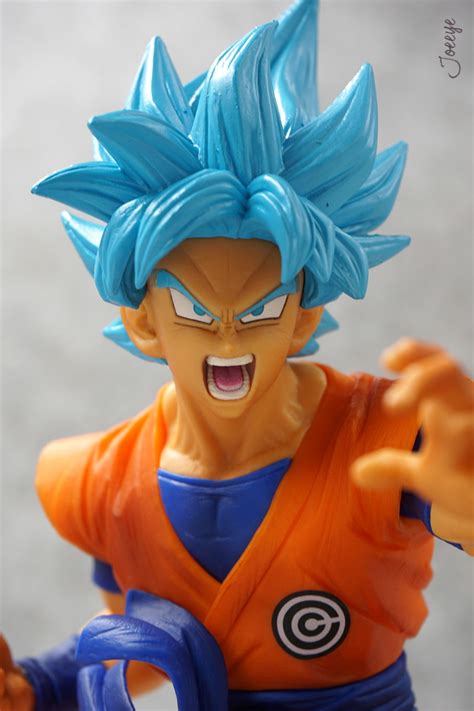 Viz media began posting free english translations of the chapters to their website on june 24, 2016, with a print release of the first volume following on may 2, 2017. Banpresto Dragon Ball Super Vol.1 Kakarotto Garage Kit ...