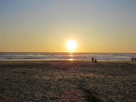 Juego recreativo en playa de maitencillo en burbujas gigantes. MAITENCILLO - Bombshell Boom