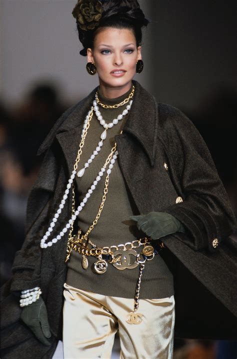 Supermodel Shrine — Linda For Chanel Fw 199293 Chanel Fashion Show