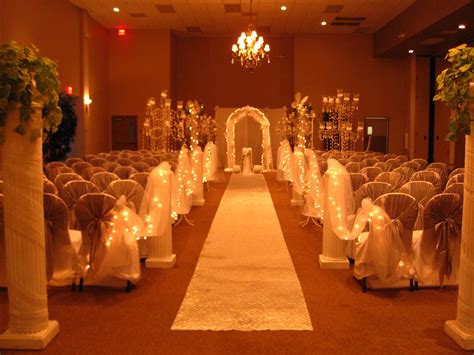 The orange ballroom offers spacious comfort and unrivalled sophistication to your exclusive occasions, be it a wedding or a corporate affair. The Valencia Ballroom | Table decorations, Orange show ...