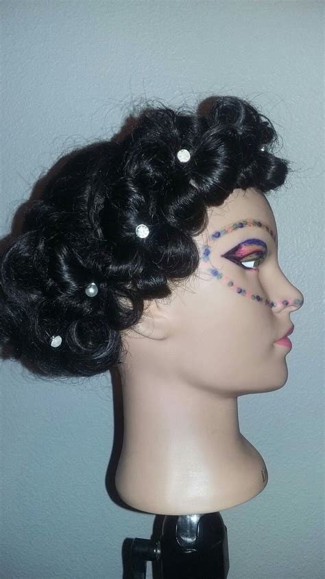 Hairstyles are very simple and innovative. Pin by Aracheli marvaless on creative hairstyles (With ...