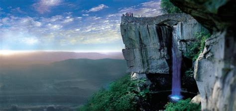 This Jaw Dropping Place In Tennessee Will Blow You Away Places To