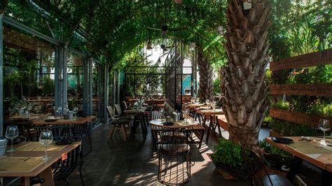 Plant Filled Restaurants Here Outstanding Examples Designwanted