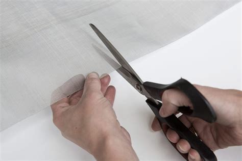 How to cut orthodontic wire with nail clipper at home. How to cut your Stainless Steel Welded Mesh & Woven Mesh