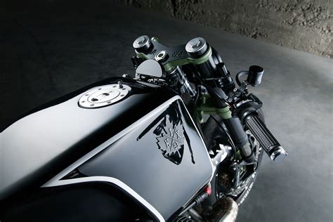 The information you provide to black book, excluding your credit score, will be shared with bmw and a. Diamond Atelier | K1X | BMW RnineT on Behance