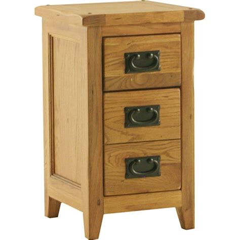 A range of solid oak bedside tables and cabinet styles to suit your taste. Tuscany solid oak furniture small bedroom bedside table ...