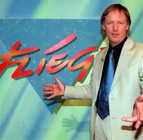 He is an actor and writer, known for tatort (1970), deutschland lacht (1992) and fliege (1994). Jürgen Fliege: Deutschlands TV-Seelsorger Nummer 1 in der ...