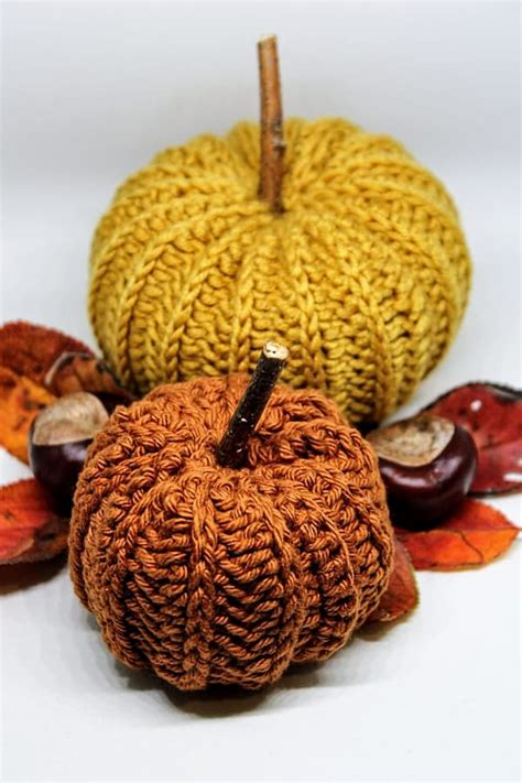 Free Easy Crochet Pumpkin Pattern For Any Yarn Size With Video Tutorial Blue Star Crochet