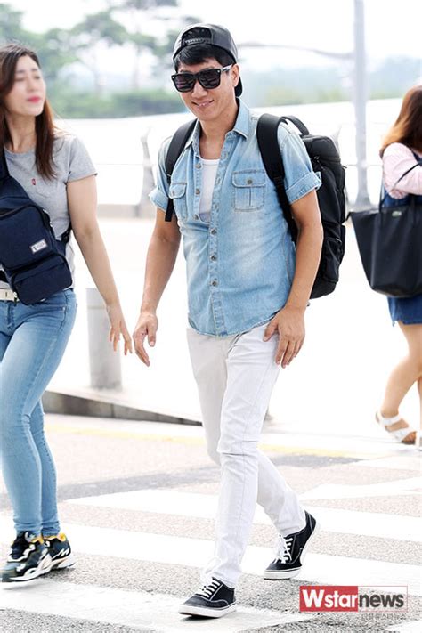 Song ji hyo revealed that there have been talks about taking her and gary's relationship to the next level. Kang Gary và Song Ji Hyo xuất hiện chất lừ tại sân bay