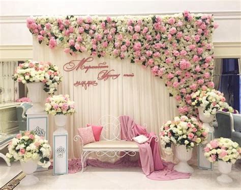 27 likes · 76 talking about this. Dekorasi Tunangan Nuansa Pink Gold Putih Unik Simpel Di ...