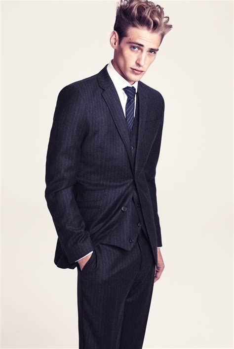 Shop over 1,500 top h&m men's clothes and earn cash back from retailers such as h&m all in one place. H&M Men's Winter 2011 Lookbook - nitrolicious.com