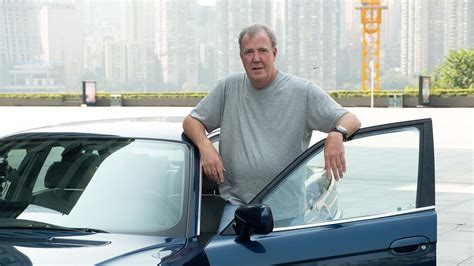 Jeremy clarkson (born 11 april 1960) is an english broadcaster and journalist who specialises in motoring. Jeremy Clarkson voted the greatest on-screen motoring icon