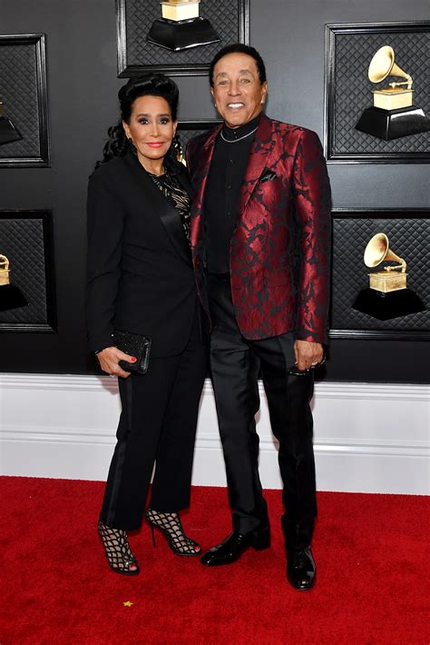 Frances Glandney Smokey Robinson All The Couples And Duos At The 2020 Grammy Awards Gallery