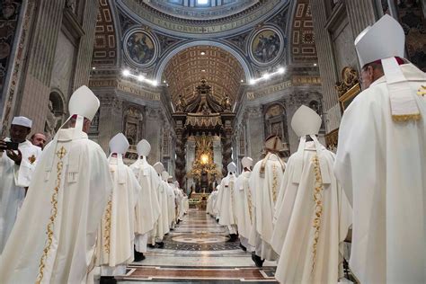 Pope Prays For Church Unity As Vatican Ii Anniversary Celebrated The