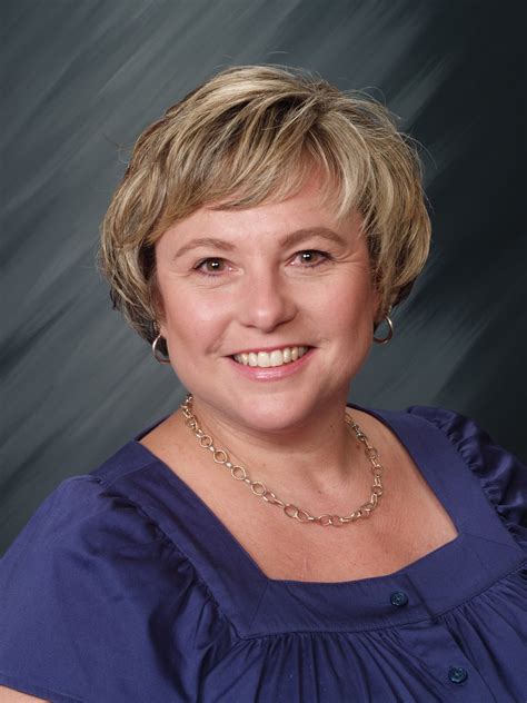 ETA Insurance Group Blog: Insurance Careers Month: Q&A with Joann