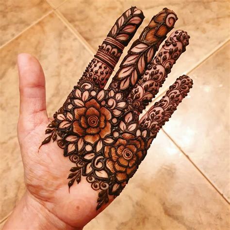 Gorgeous Back Hand Mehndi Designs