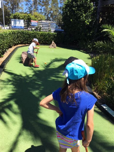 Pittwater Mini Golf At Pittwater Golf Centre Sydney Review Busy