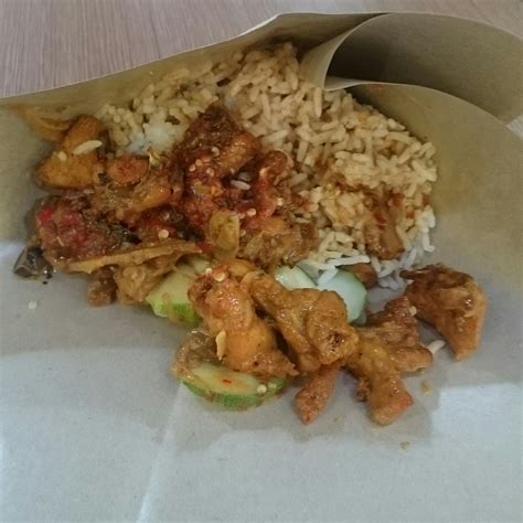 Nasi kak wok yang bersayur lengkap dengan ayam goreng tentunya akan memuasakan selera tetamu. My Life & My Loves ::.: Nasi Kak Wok & Teh Madu @ Restoran ...