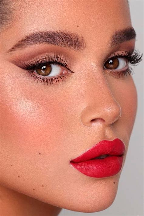 Winged Eyeliner And Matte Bold Red Lips Are Awesome Christmas Makeup Looks In Credit