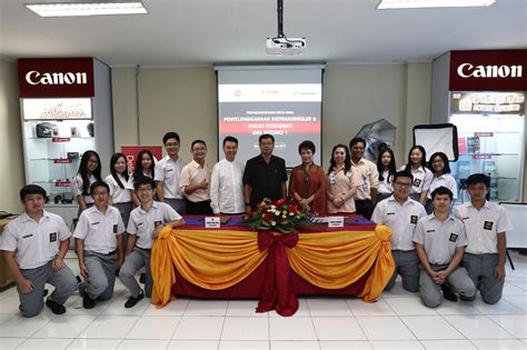 Pekerjaan ini dilelang oleh pihak yayasan di sekolah tersebut, ada lebih dari 2 perusahaan custom furniture di balikpapan yang ikut tendernya. Yayasan Perguruan Sutomo Kota Medan Sumatera Utara - Seputaran Guru