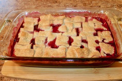 How To Make A Simple Blackberry Cobbler Southern Love