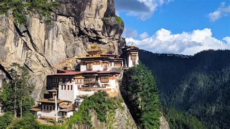 Bhutan, officially known as the kingdom of bhutan (dzongkha: Hiking up to Bhutan's Tiger's Nest is going to cost you ...