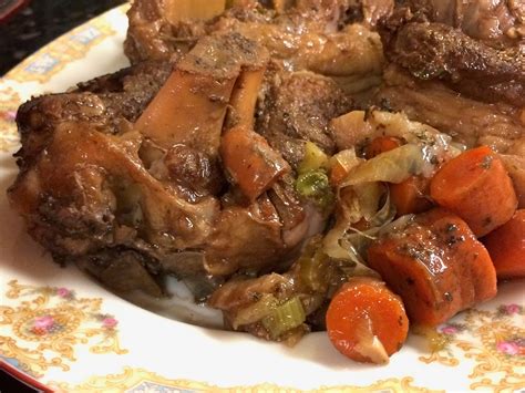 Cooking a ham shank recipes. Pork Shanks - Recipe