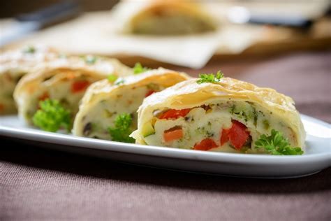 Gemüse-Blätterteigstrudel Rezept