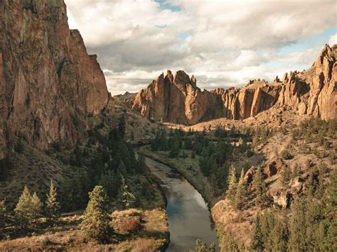 Check spelling or type a new query. A Guide to Smith Rock State Park's Hikes, Misery Ridge ...