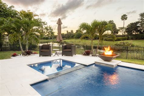 Luxury Hot Tubs And Spas In South Florida Van Kirk Pools
